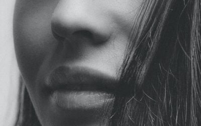 Correction de la pointe du nez : rhinoplastie